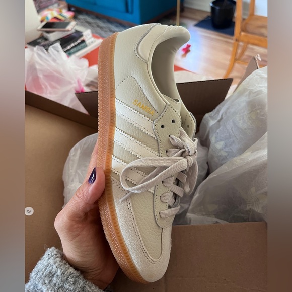 Adidas Sambas - Picture 1 of 5